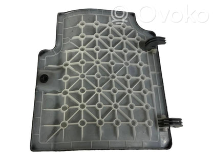 Другой тип декоративной отделки багажника