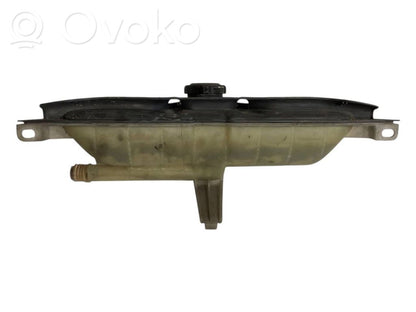 Dzesēšanas šķidruma izplešanās tvertne