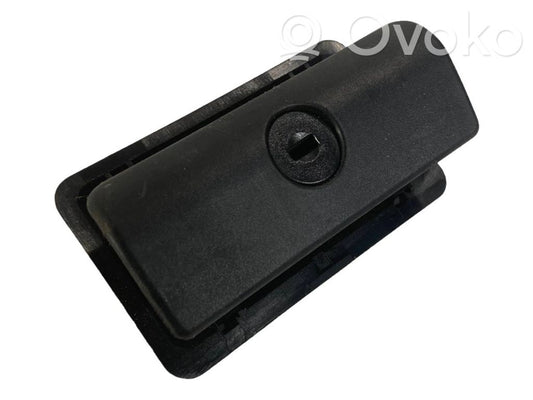 Ручка отсека для хранения вещей