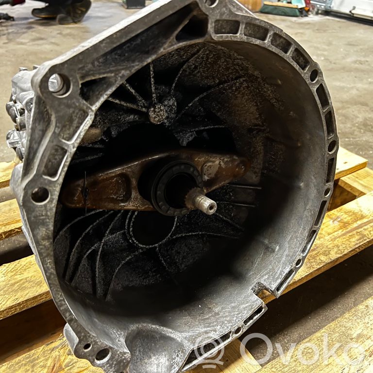 Механическая 6-ступенчатая коробка передач