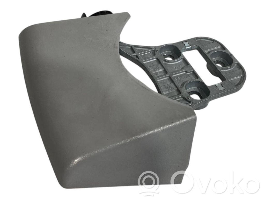 Другая часть интерьера