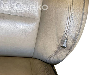 Salona daļu komplekts