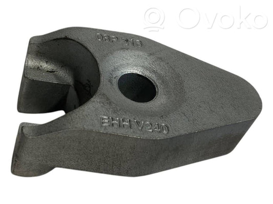 Nozzle holder/shoulder