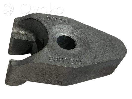 Nozzle holder/shoulder