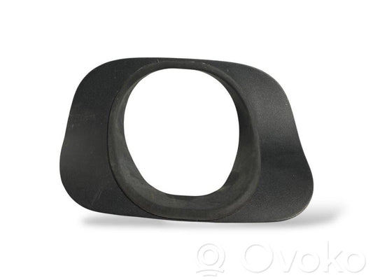 Exhaust surround trim