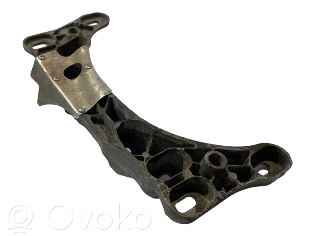 Transmission mounting bracket