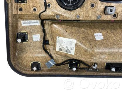 Отделка передней двери