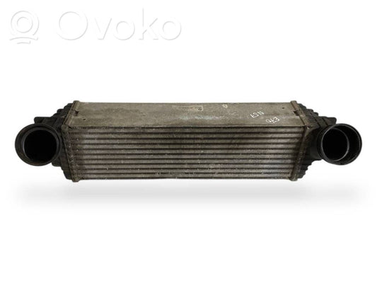 Starpdzesētāja radiators