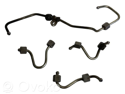 Degvielas caurulīte (-es)