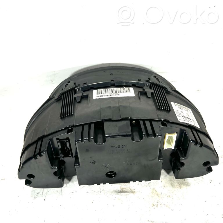 Speedometer (in the instrument panel)