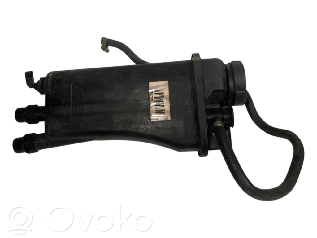 Dzesēšanas šķidruma izplešanās tvertne