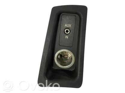 AUX-разъем