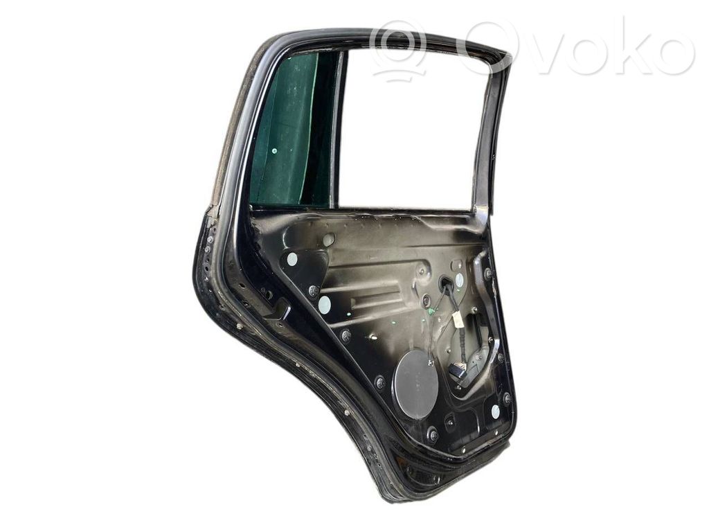 Aizmugurējās durvis