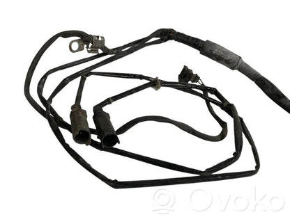 Pārnesumkārbas vadu instalācija