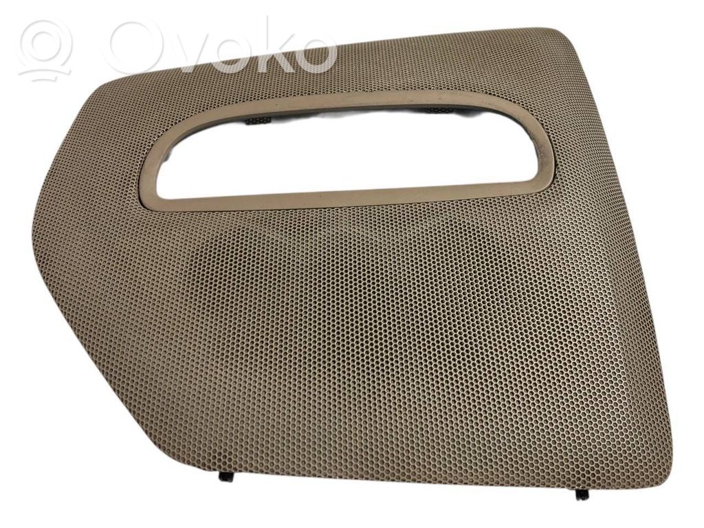 Centrālā skaļruņa dekoratīvā apdare