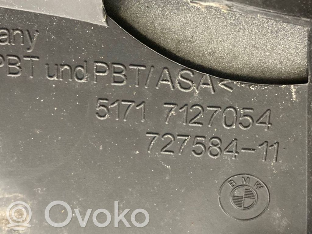 Spoilera aizmugurējais vāks