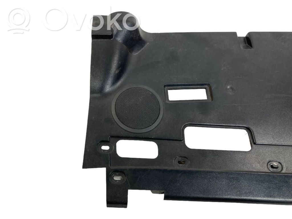 Декоративный щиток панели (нижний)