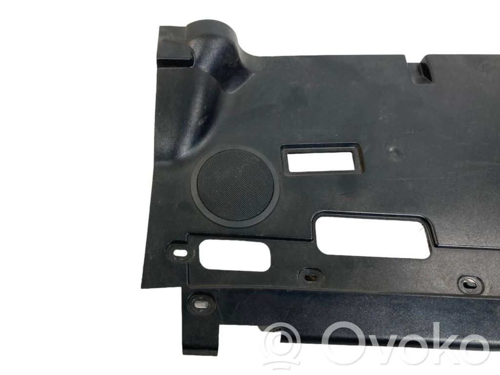 Paneļa dekoratīvās apdares vairogs (apakšējais)