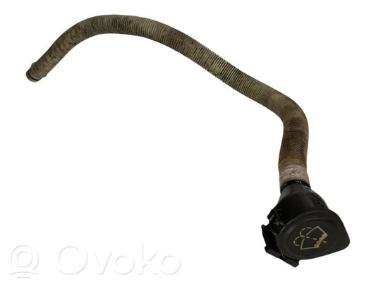 Washer fluid pipe(s) for the front window