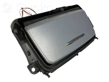 Пепельница (передняя)