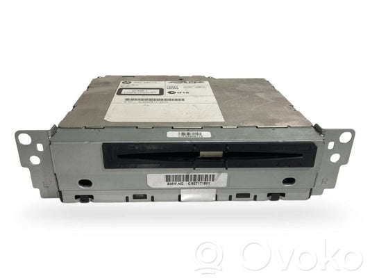 Radio / CD/DVD player / navigation