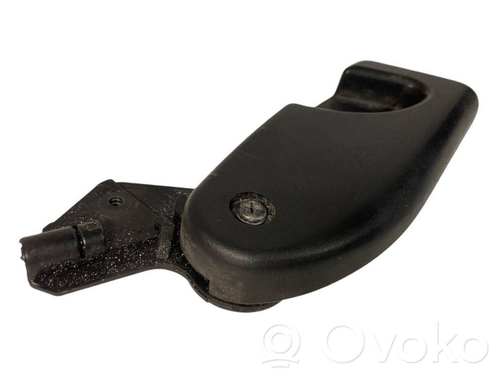 Ручка открывания капота двигателя