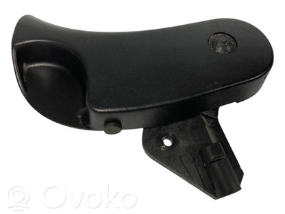 Ручка открывания капота двигателя