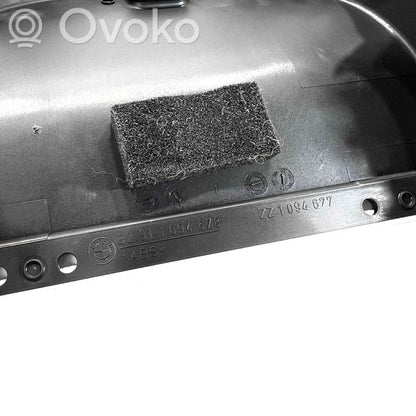 Stūres ass dekoratīvā apdare