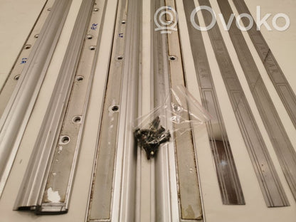 Door sill trim kit (inner)