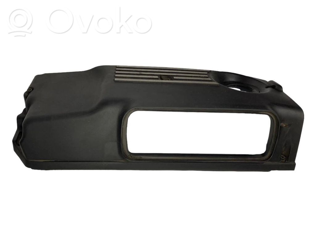 Engine cover (decorative trim)