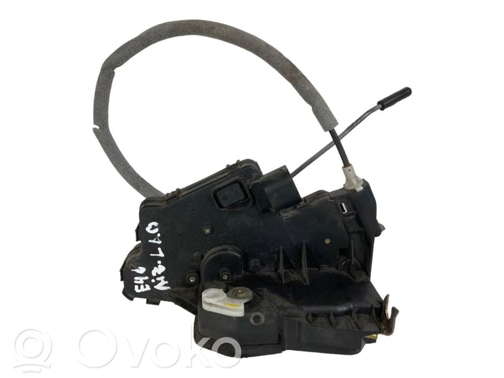 Aizmugurē slēdzene