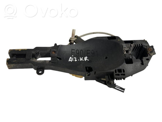 Aizmugurē turētājs / kronšteins ārējam atvēršanas rokturim