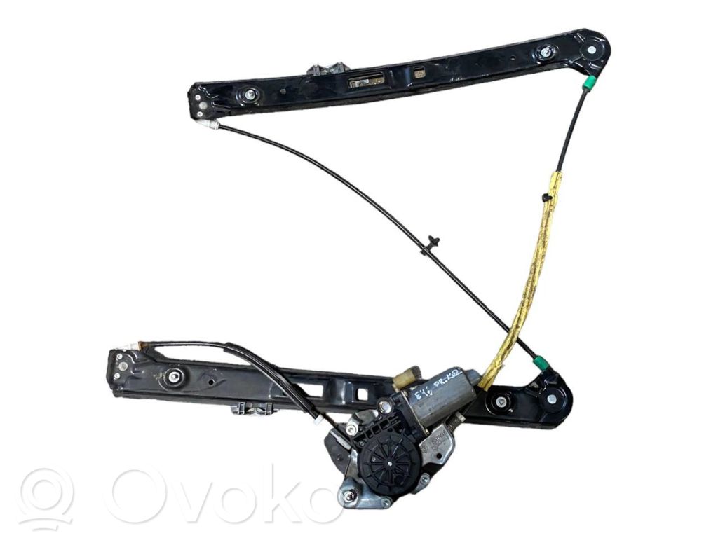 Priekšpusē elektriskā loga pacelšanas mehānisma komplekts