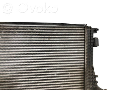 Starpdzesētāja radiators