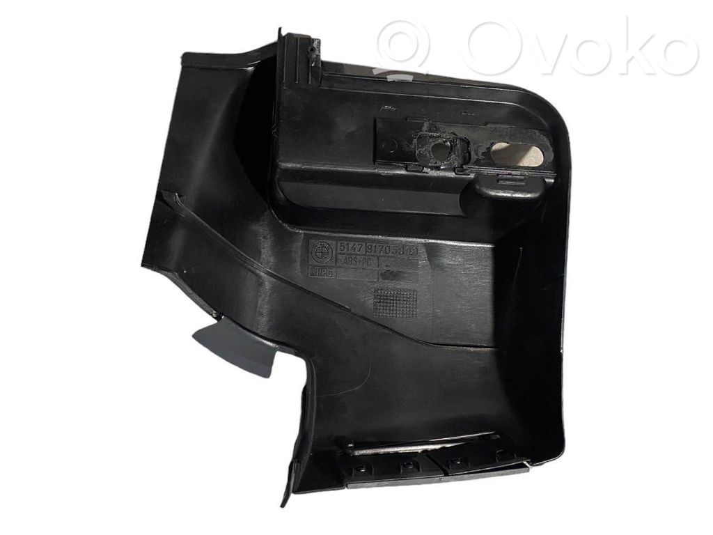 Seat belt decorative trim
