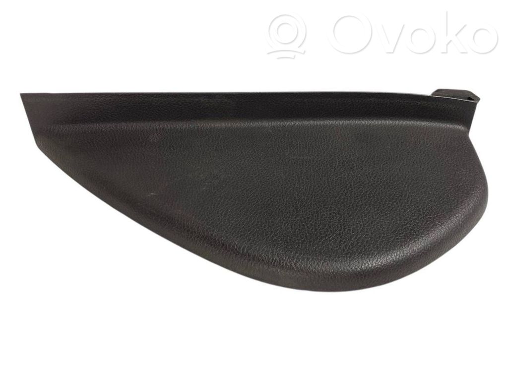 Paneļa dekoratīvās apdares vairogs (sānu)