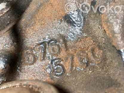 Priekšējā riteņa rumbas vārpstas šarnīrs (stupica, capfa)