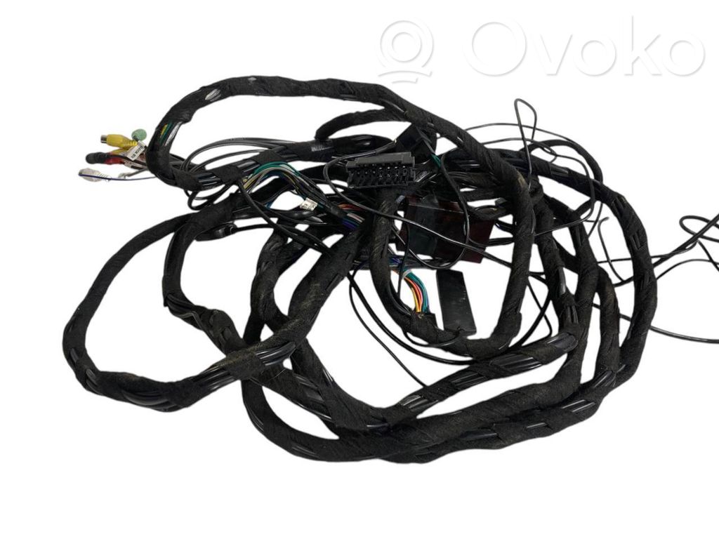 Radio / CD/DVD atskaņotājs / navigācija