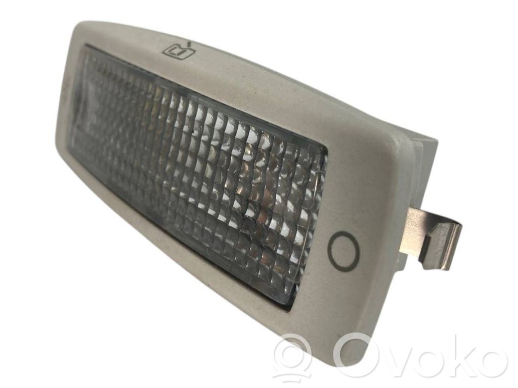 Aizmugurējo vietu apgaismojums