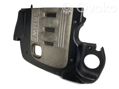 Крышка двигателя (декоративная отделка)