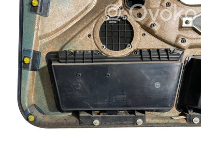 Priekšējo durvju apdare