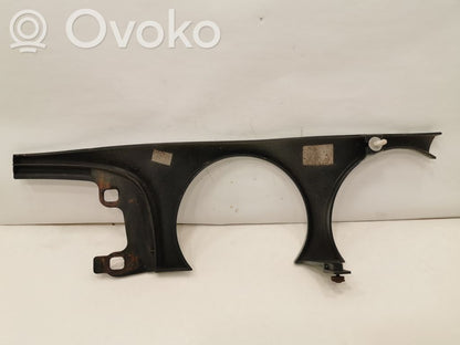 Priekšējā luktura dekoratīvā apdare