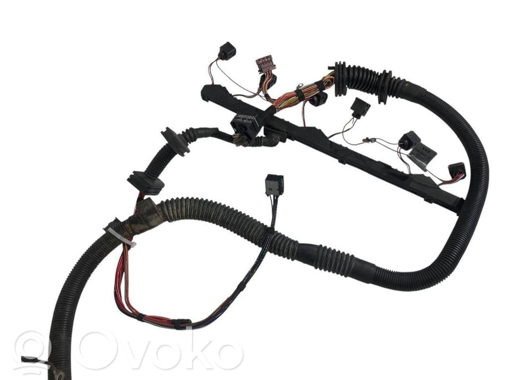 Dzinēja vadu instalācija