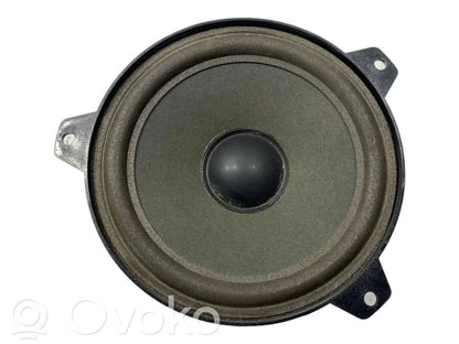 Speaker(s) in front door