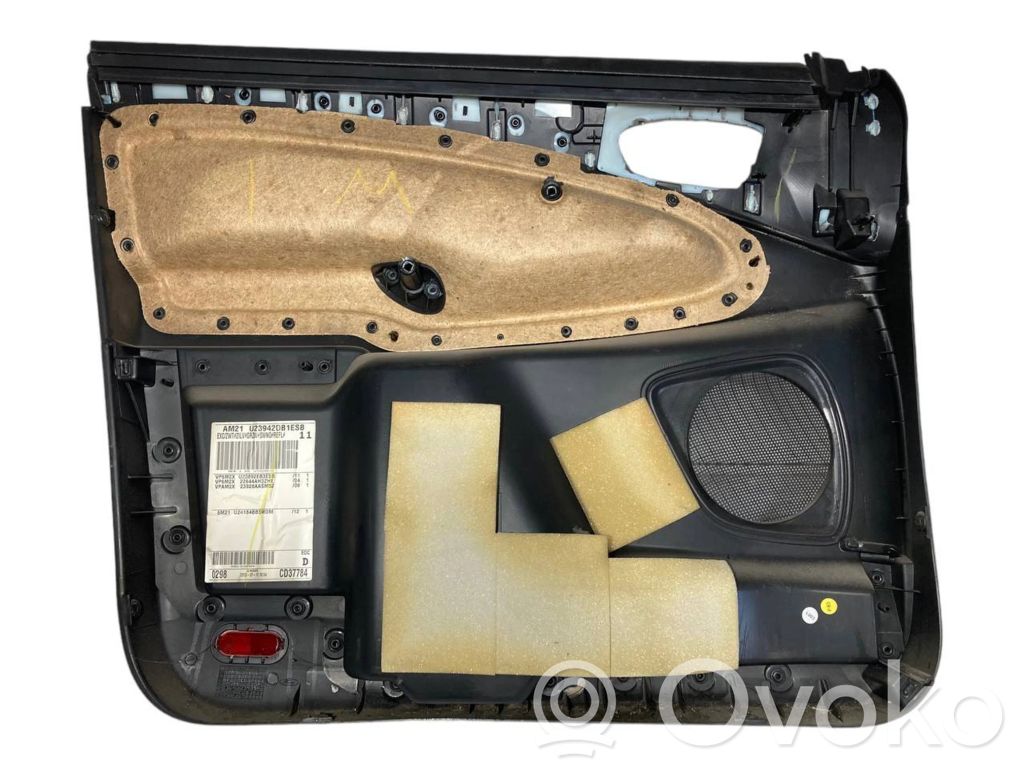 Priekšējo durvju apdare