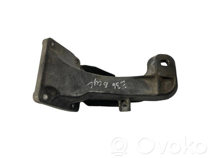 Dzinēja nostiprināšanas stiprinājums-kronšteins