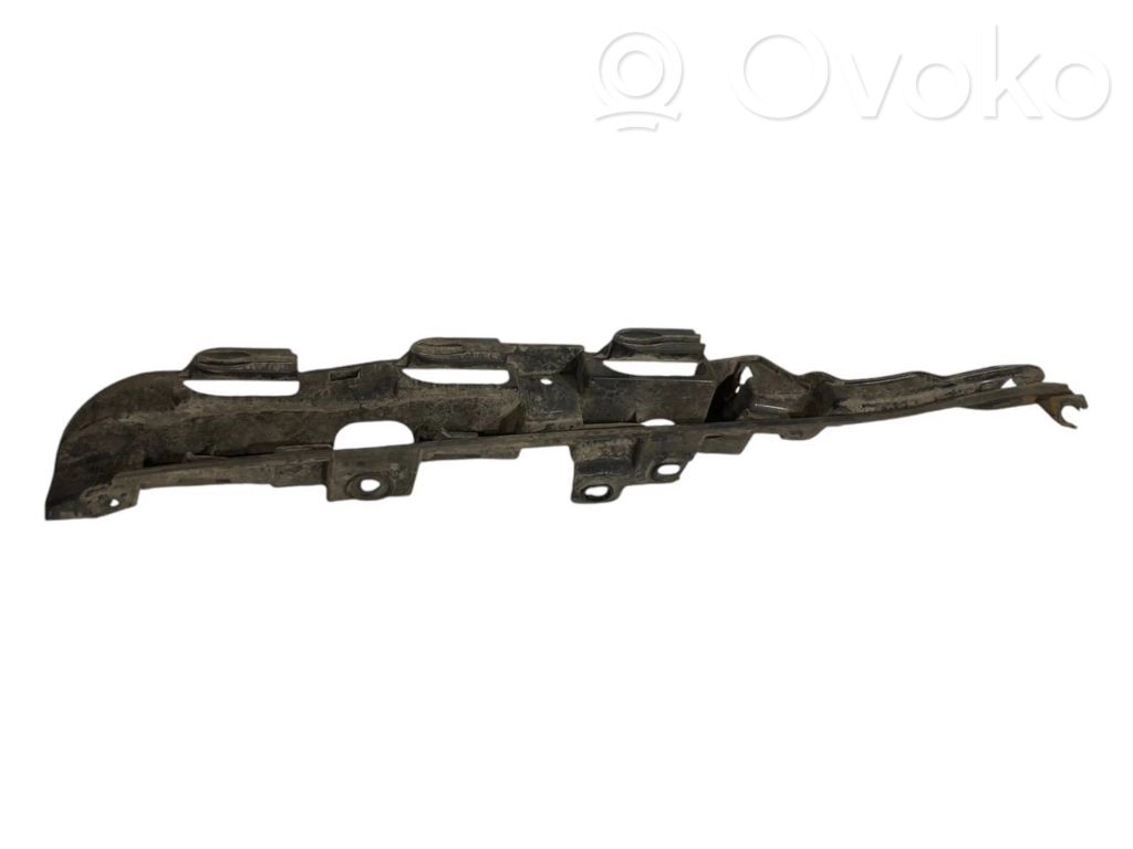 Rear bumper mounting bracket