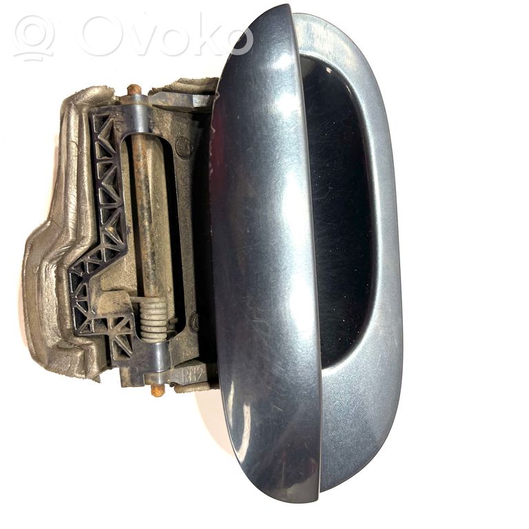 External opening handle