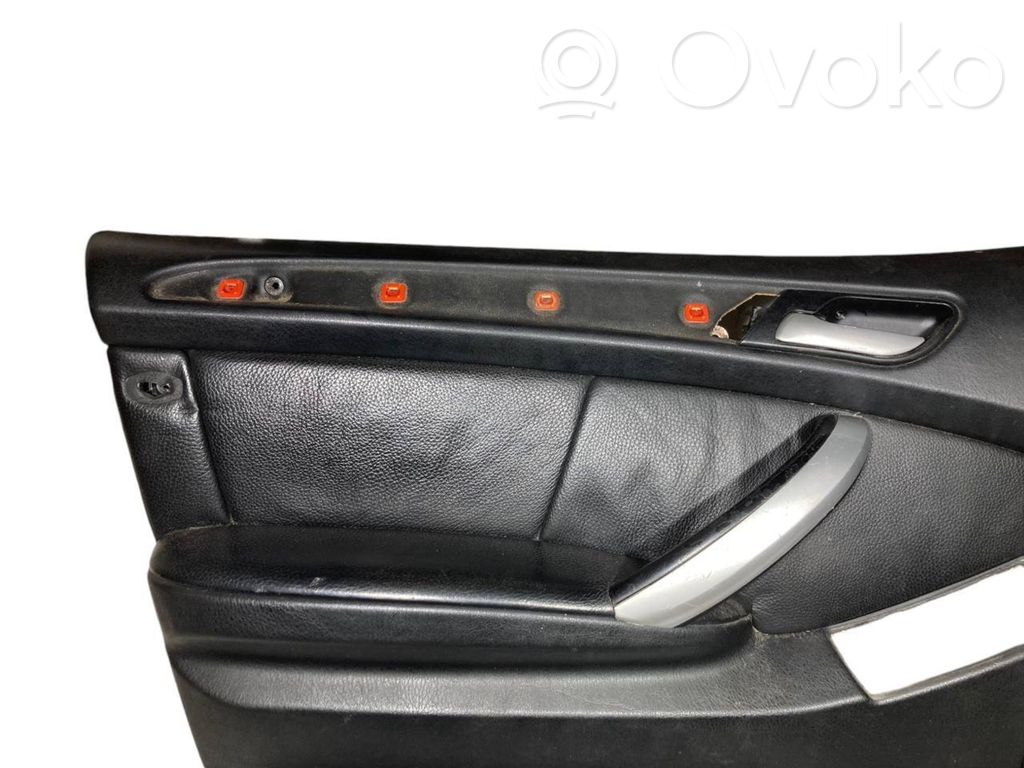 Priekšējo durvju apdare