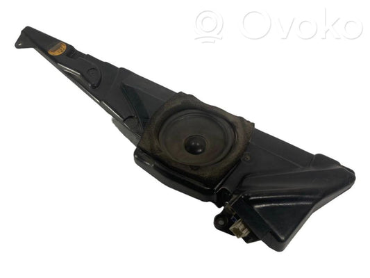 Skaļrunis (-i) priekšējās durvīs